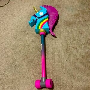 Fortnite pickaxe Llama